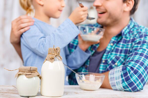 The diet requires preparation of the body with the gradual addition of kefir to the diet