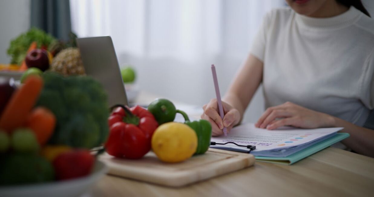 Maintenance of weight diary